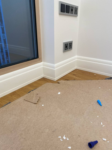 Установка плинтуса фото 7 Установка плинтуса фото 7